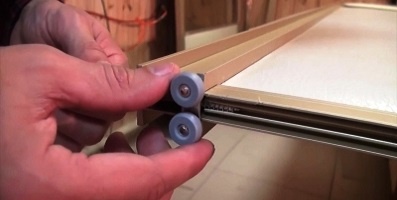 Как починить шкаф-купе своими руками