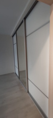 Шкаф-купе с зеркалом в спальню - вид 3 миниатюра